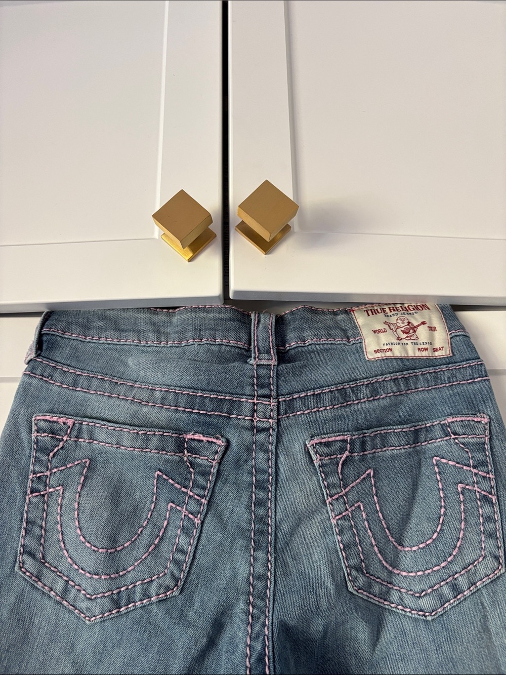 True Religion Women’s Light Blue Straight Jeans with Signature Pink Stitching